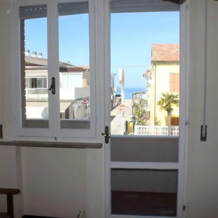 Quadrilo Corso, A 30 Mt Dal Mare Appartement Marcelli